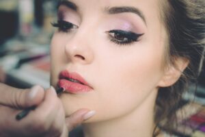 Maquillage romantique pour mariée