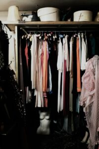 Un dressing bien organisé booste votre style