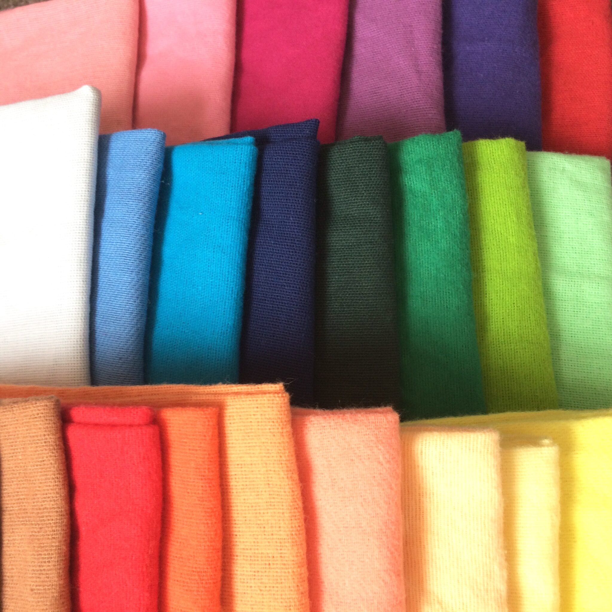 Foulards colorimétrie - Bleu Doré Conseil en image Rennes